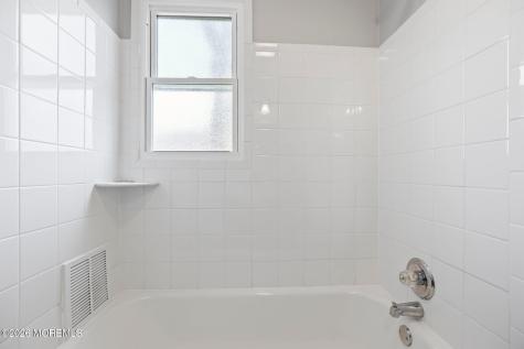 42 Center Avenue Keansburg NJ 07734