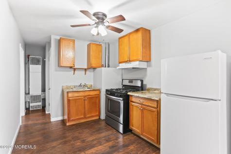 42 Center Avenue Keansburg NJ 07734