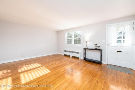 19 Manor Drive Red Bank NJ 07701