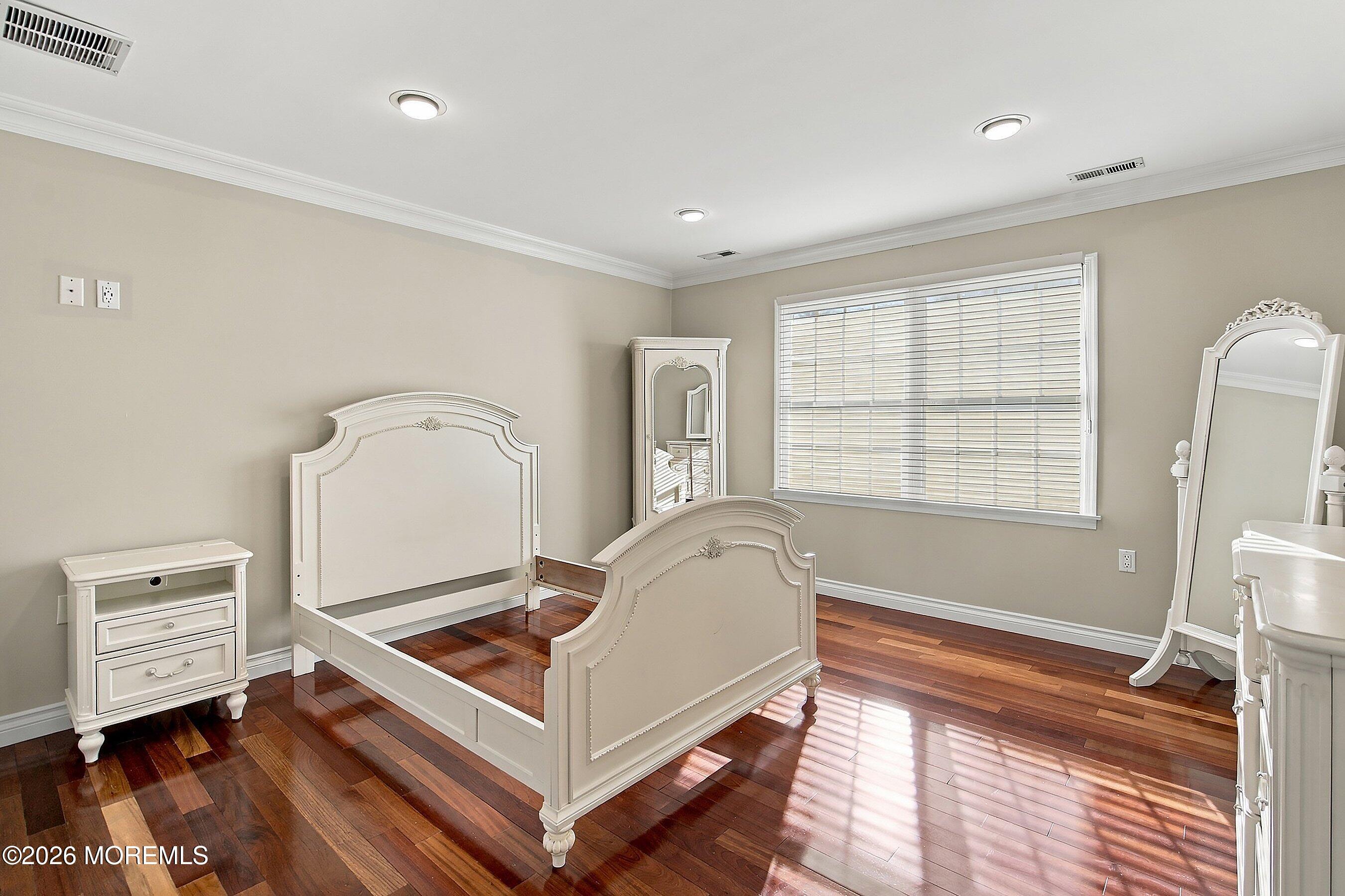 309 Flower Lane Morganville NJ 07751