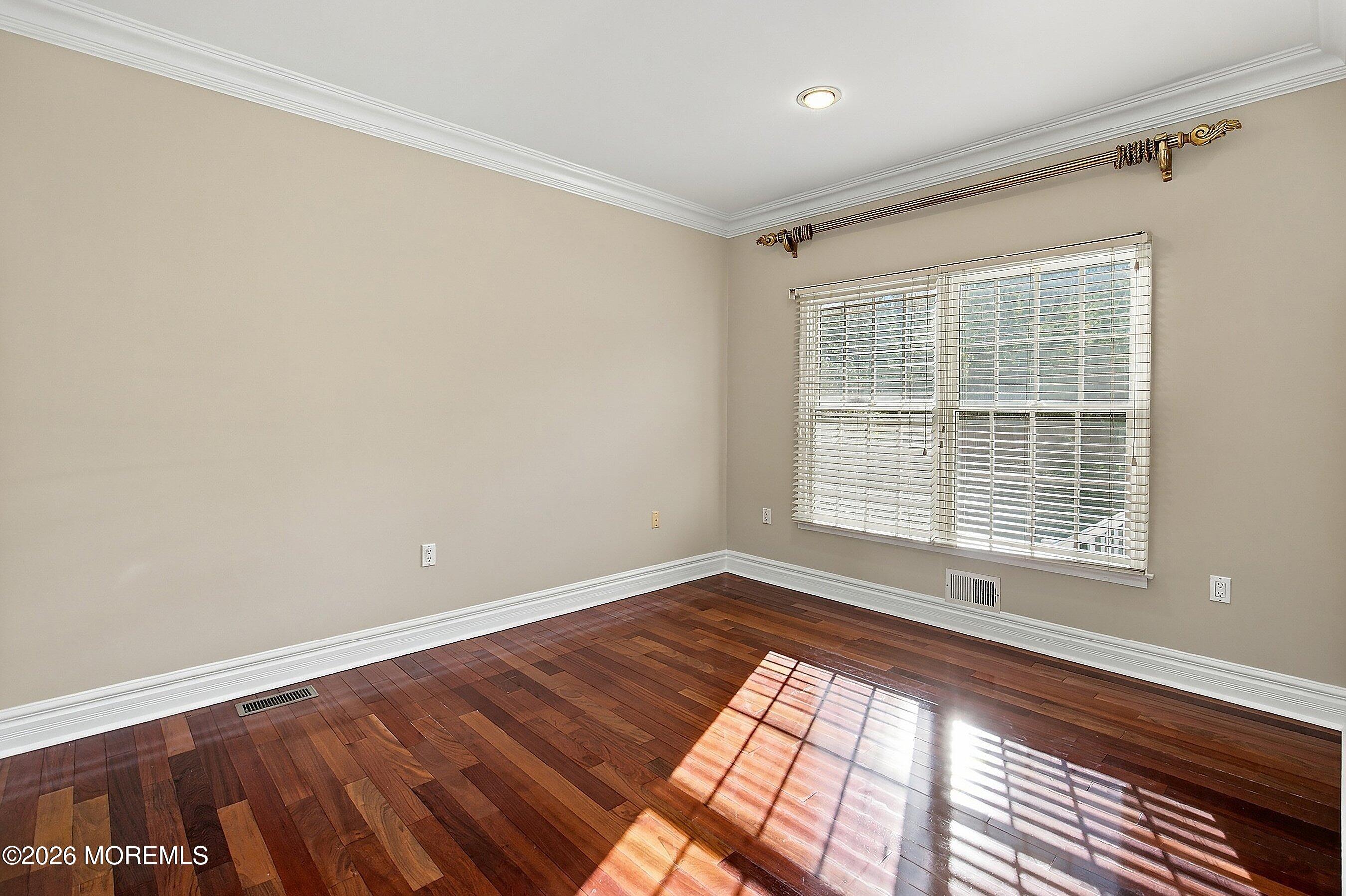 309 Flower Lane Morganville NJ 07751