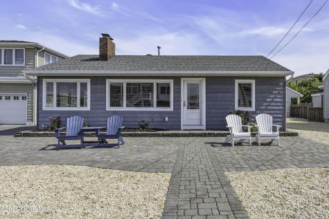 5 Dover Avenue Lavallette NJ 08735