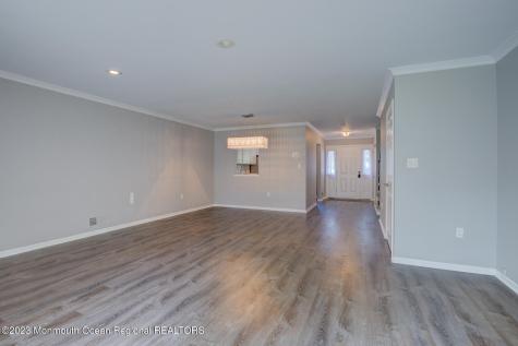 16 Gloucester Court Freehold NJ 07728