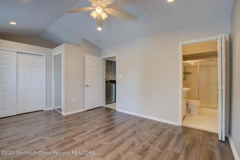 16 Gloucester Court Freehold NJ 07728