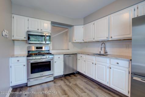 16 Gloucester Court Freehold NJ 07728