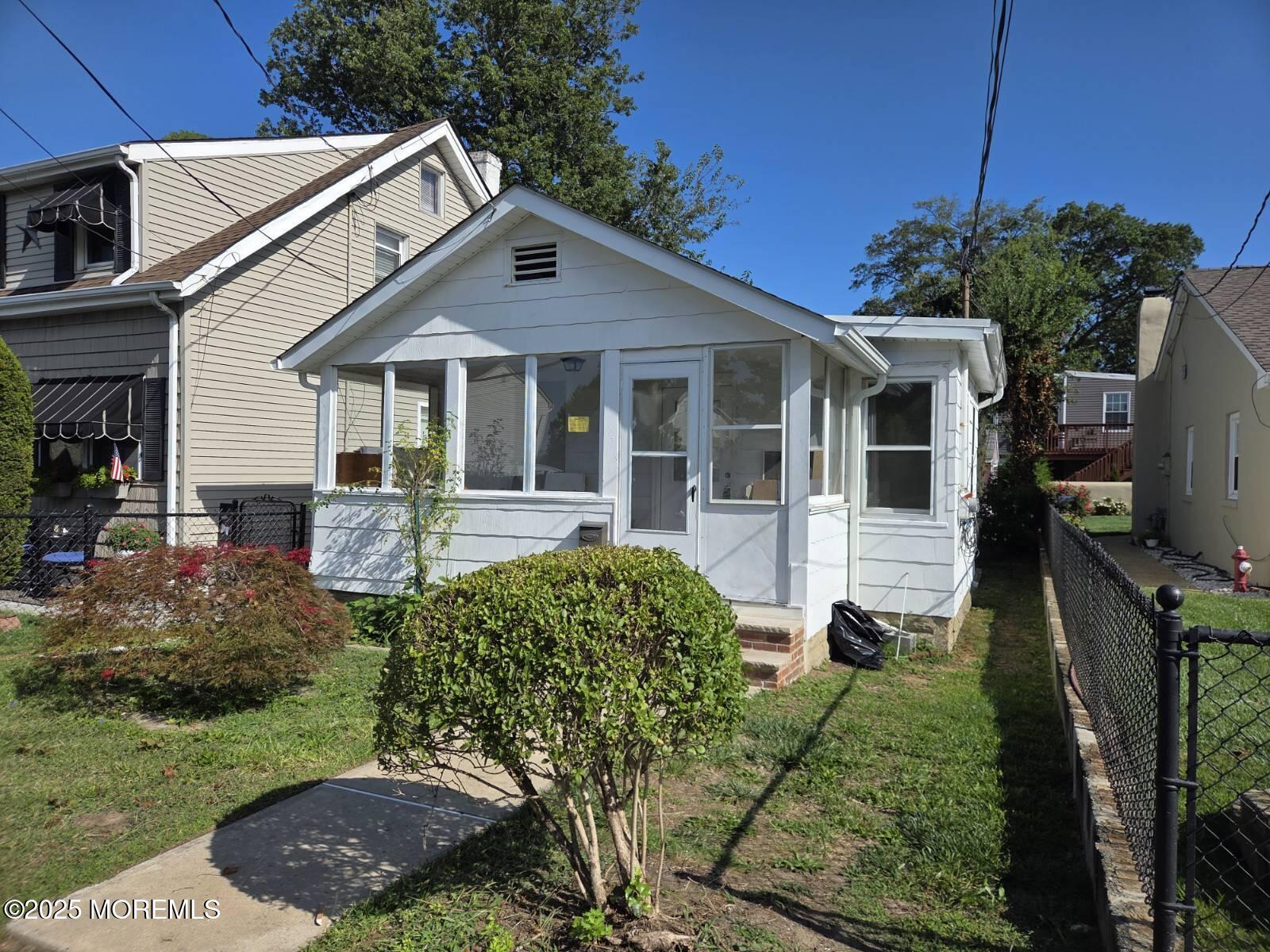 31 Seeley Avenue Keansburg NJ 07734
