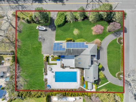 3 Clover Hill Place Oakhurst NJ 07755
