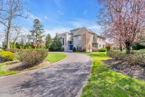 3 Clover Hill Place Oakhurst NJ 07755