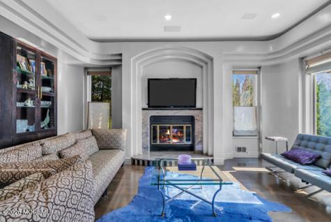 3 Clover Hill Place Oakhurst NJ 07755