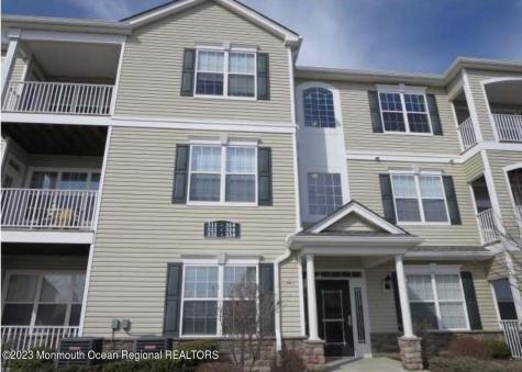 314 Mill Pond Way Eatontown NJ 07724