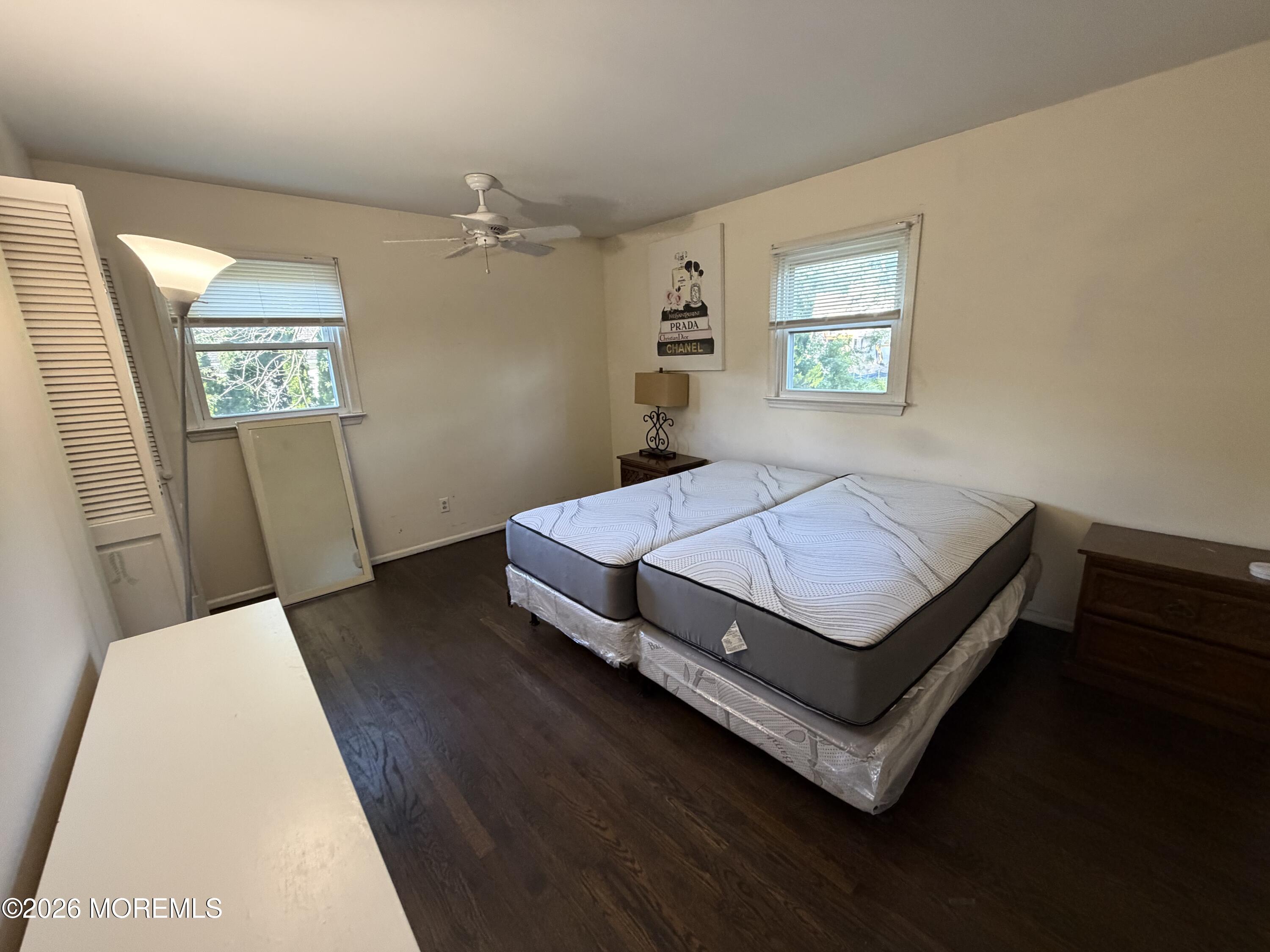 6 Roslyn Drive Oakhurst NJ 07755