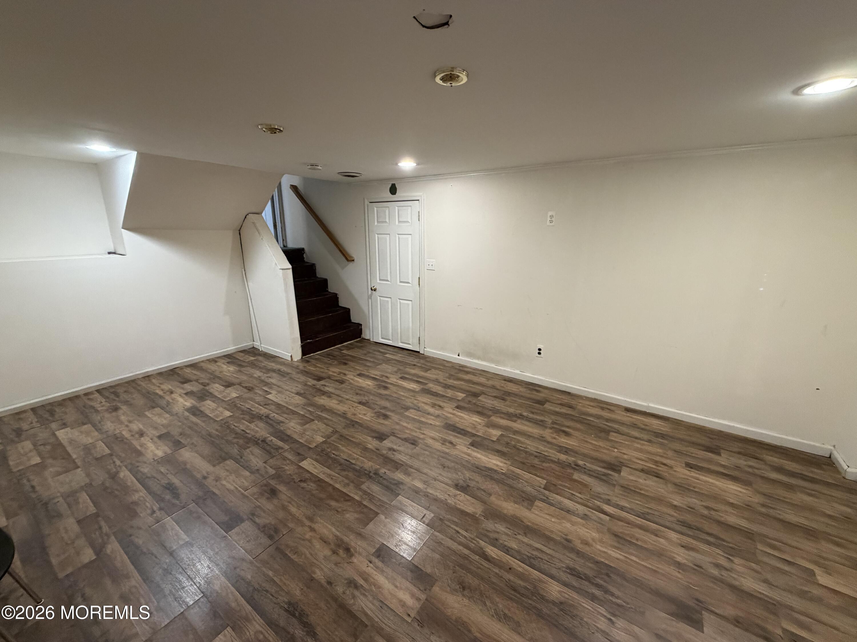 6 Roslyn Drive Oakhurst NJ 07755
