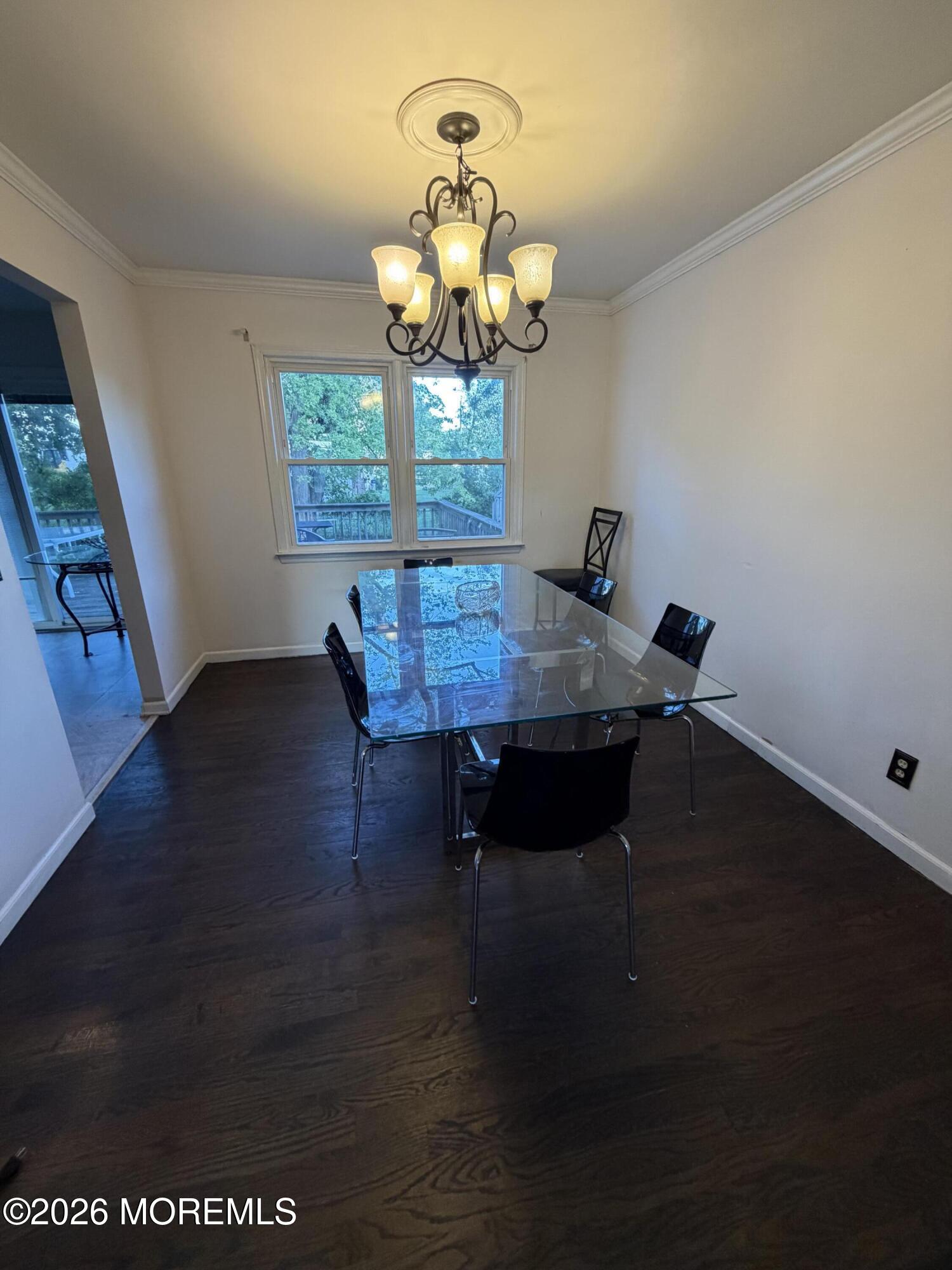 6 Roslyn Drive Oakhurst NJ 07755