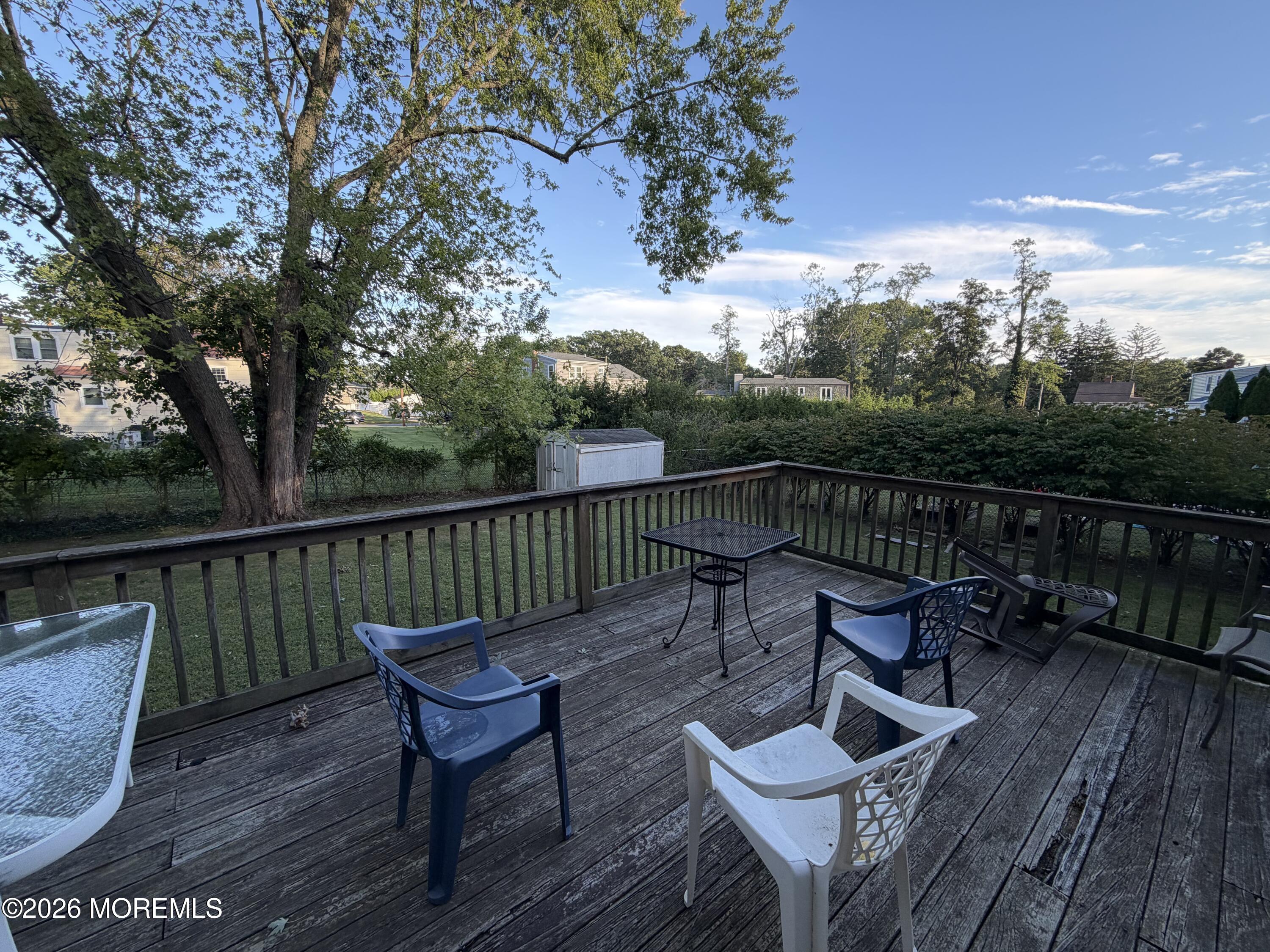 6 Roslyn Drive Oakhurst NJ 07755