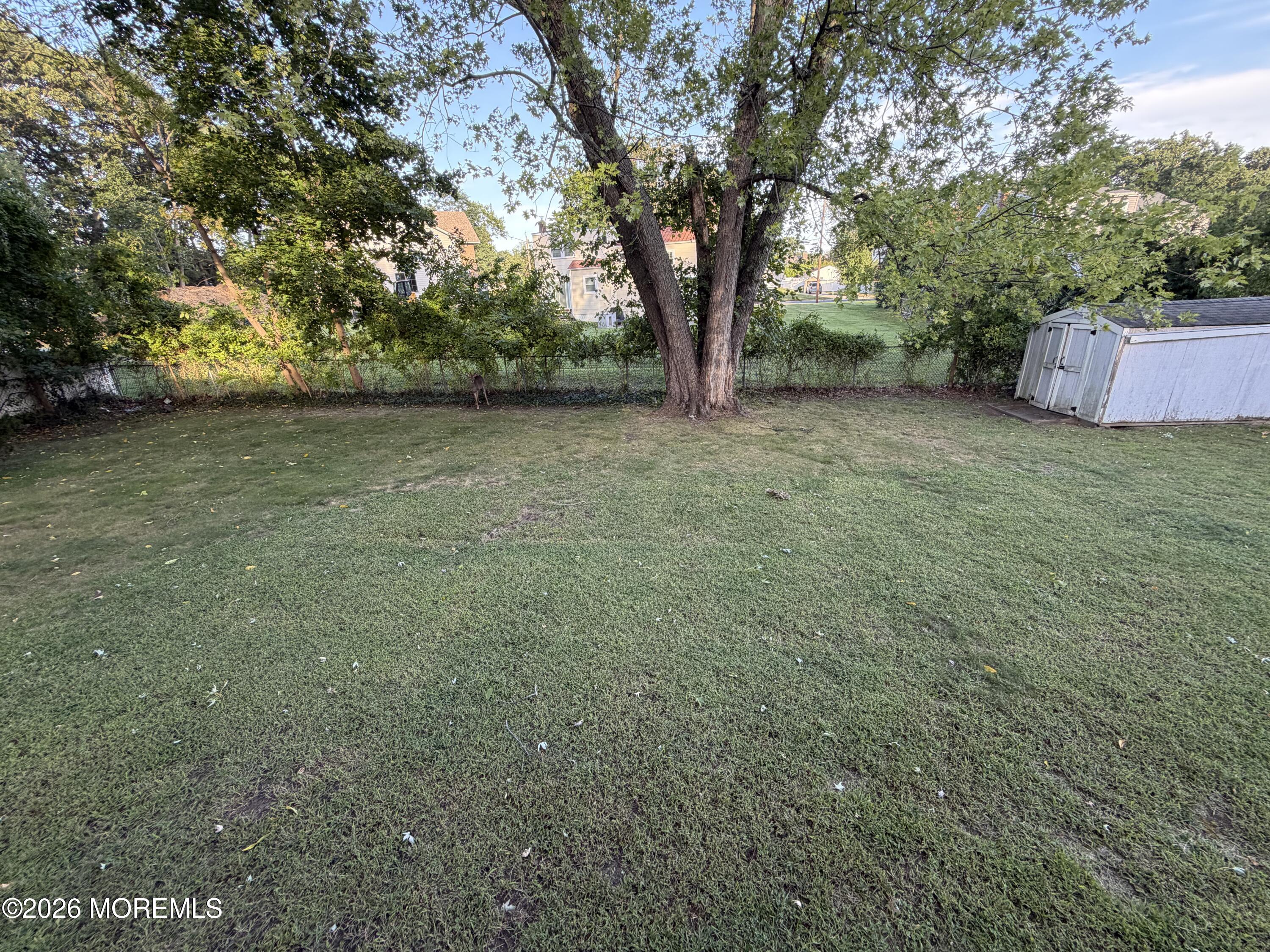 6 Roslyn Drive Oakhurst NJ 07755