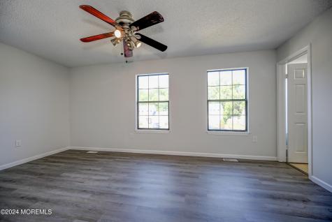 44 Mariners Cove Freehold NJ 07728