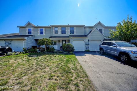44 Mariners Cove Freehold NJ 07728
