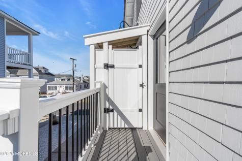 455 E Main Street Manasquan NJ 08736