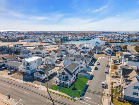 455 E Main Street Manasquan NJ 08736