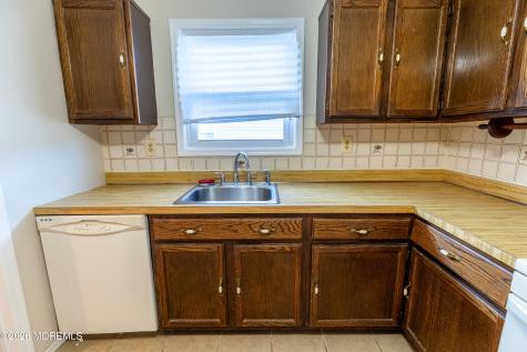 12 Mayaquez Lane Berkeley NJ 08721