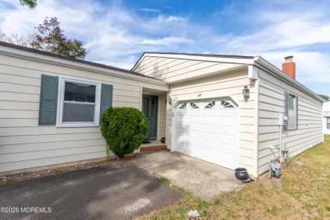 12 Mayaquez Lane Berkeley NJ 08721