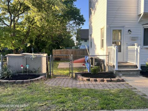 391 Monmouth Avenue Leonardo NJ 07737