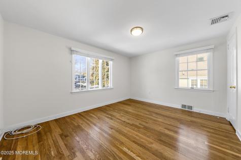 105 Park Avenue Shrewsbury Boro NJ 07702