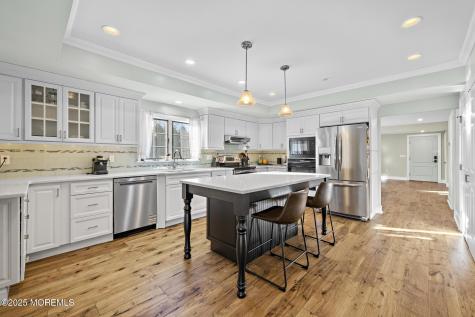 105 Park Avenue Shrewsbury Boro NJ 07702