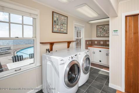 127 Curtis Point Drive Mantoloking NJ 08738