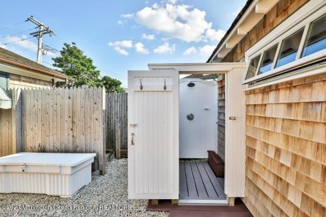 127 Curtis Point Drive Mantoloking NJ 08738