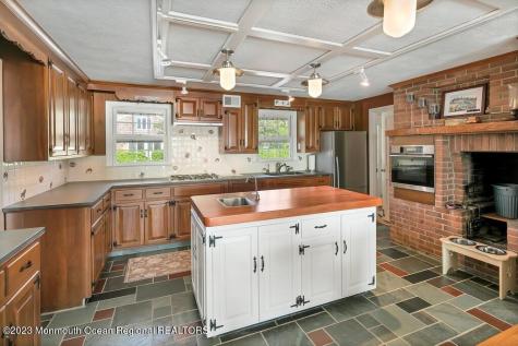 127 Curtis Point Drive Mantoloking NJ 08738