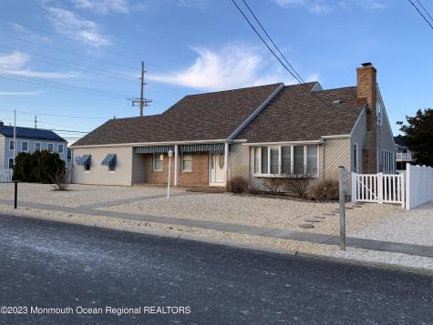 107 Carlton Place Mantoloking NJ 08738