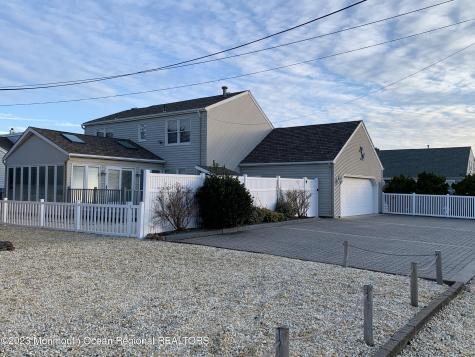 107 Carlton Place Mantoloking NJ 08738
