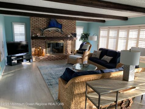 107 Carlton Place Mantoloking NJ 08738