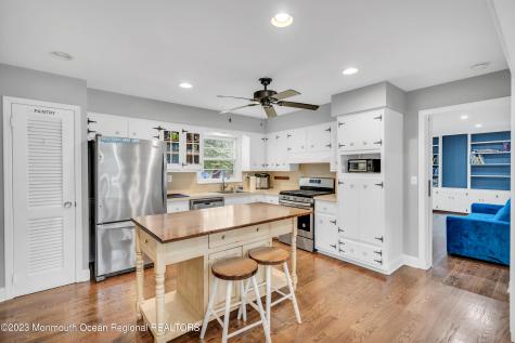 3 Alvord Street Oakhurst NJ 07755