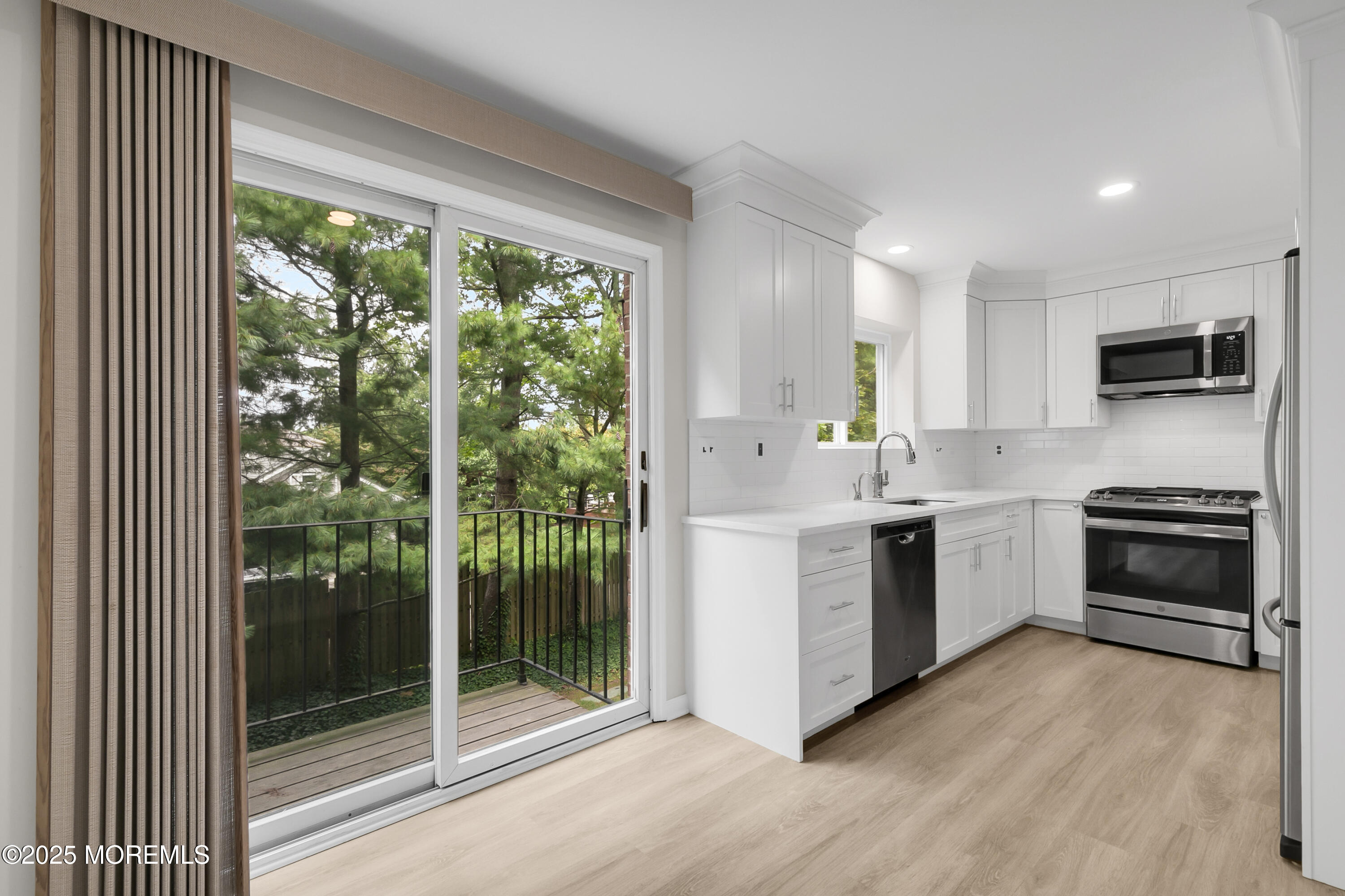 65 E River Road Rumson NJ 07760