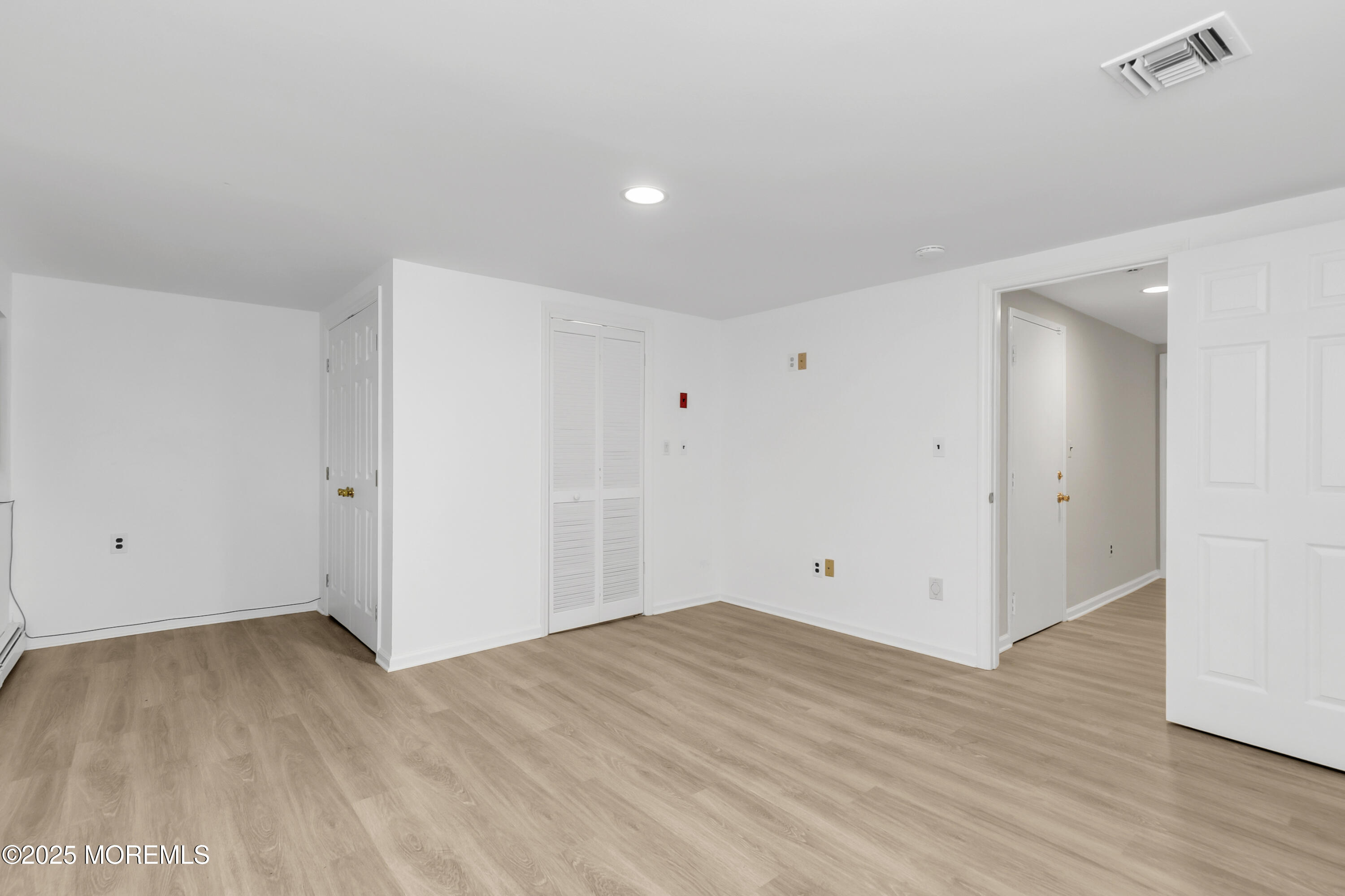 65 E River Road Rumson NJ 07760