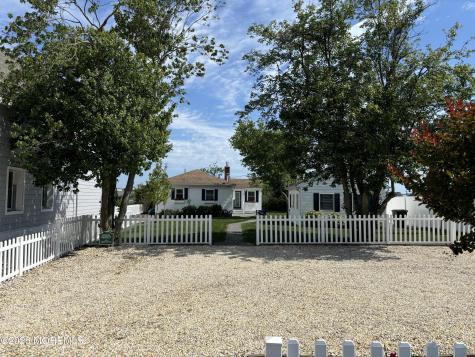 86 Bridge Avenue Bay Head NJ 08742