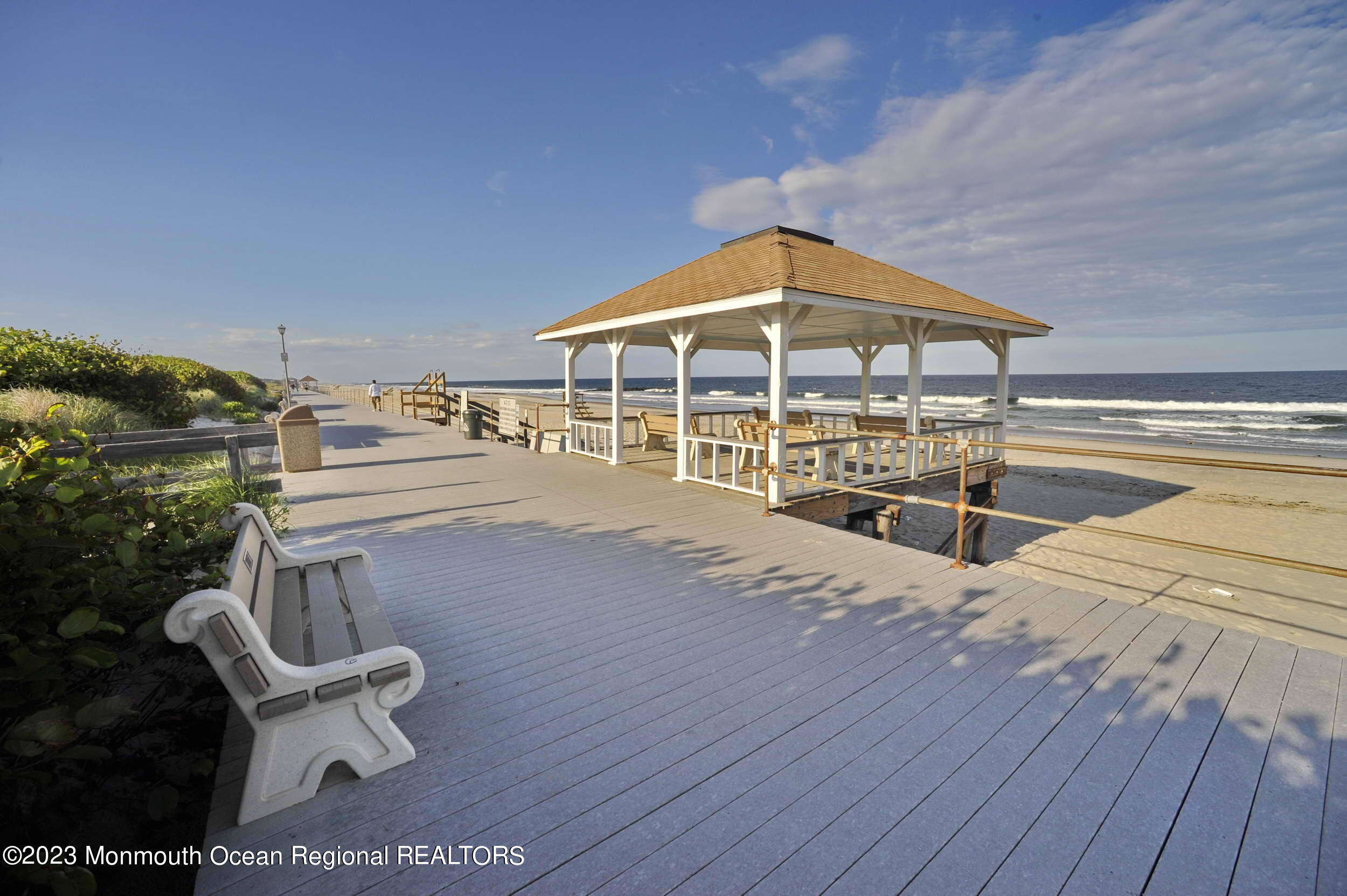 1214 3rd Avenue Spring Lake NJ 07762
