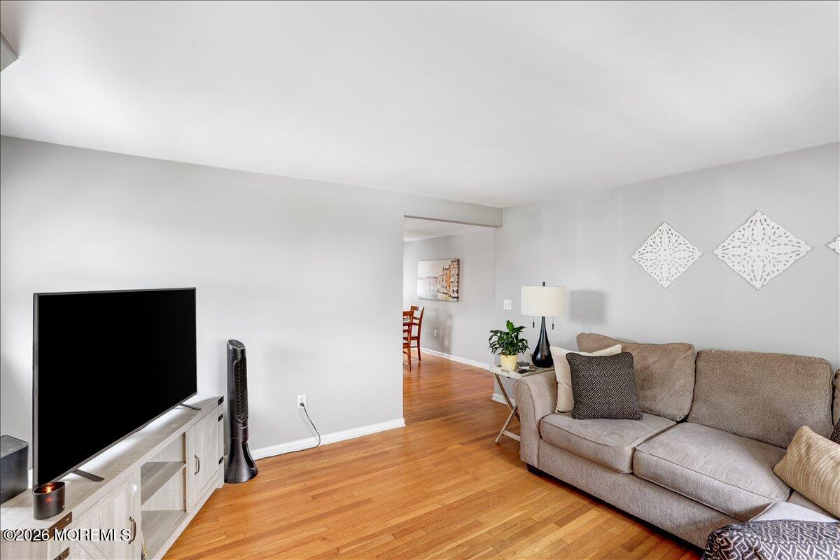 52 Saint Ann Street Carteret NJ 07008