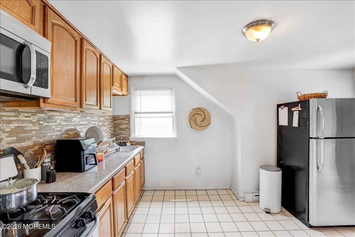 52 Saint Ann Street Carteret NJ 07008