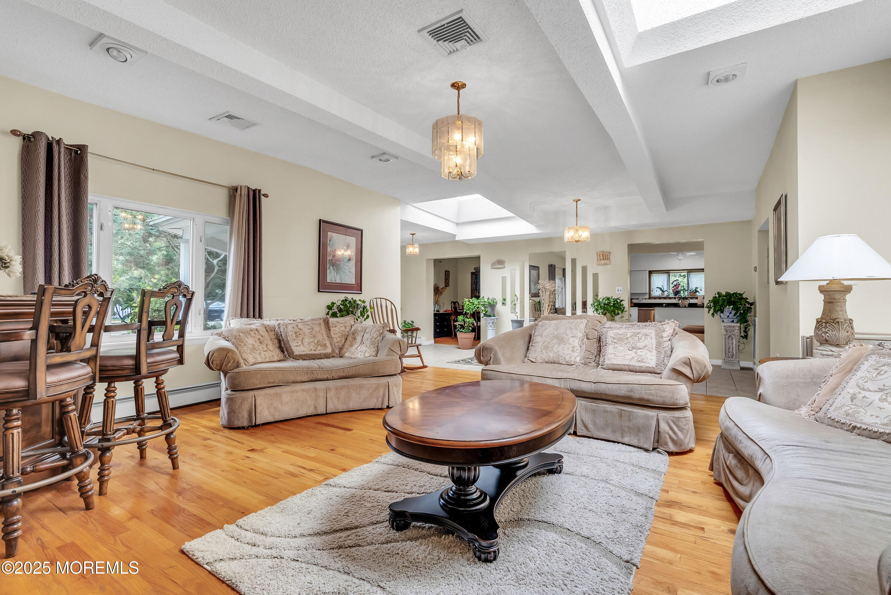 29 Woodrow Street Oakhurst NJ 07755