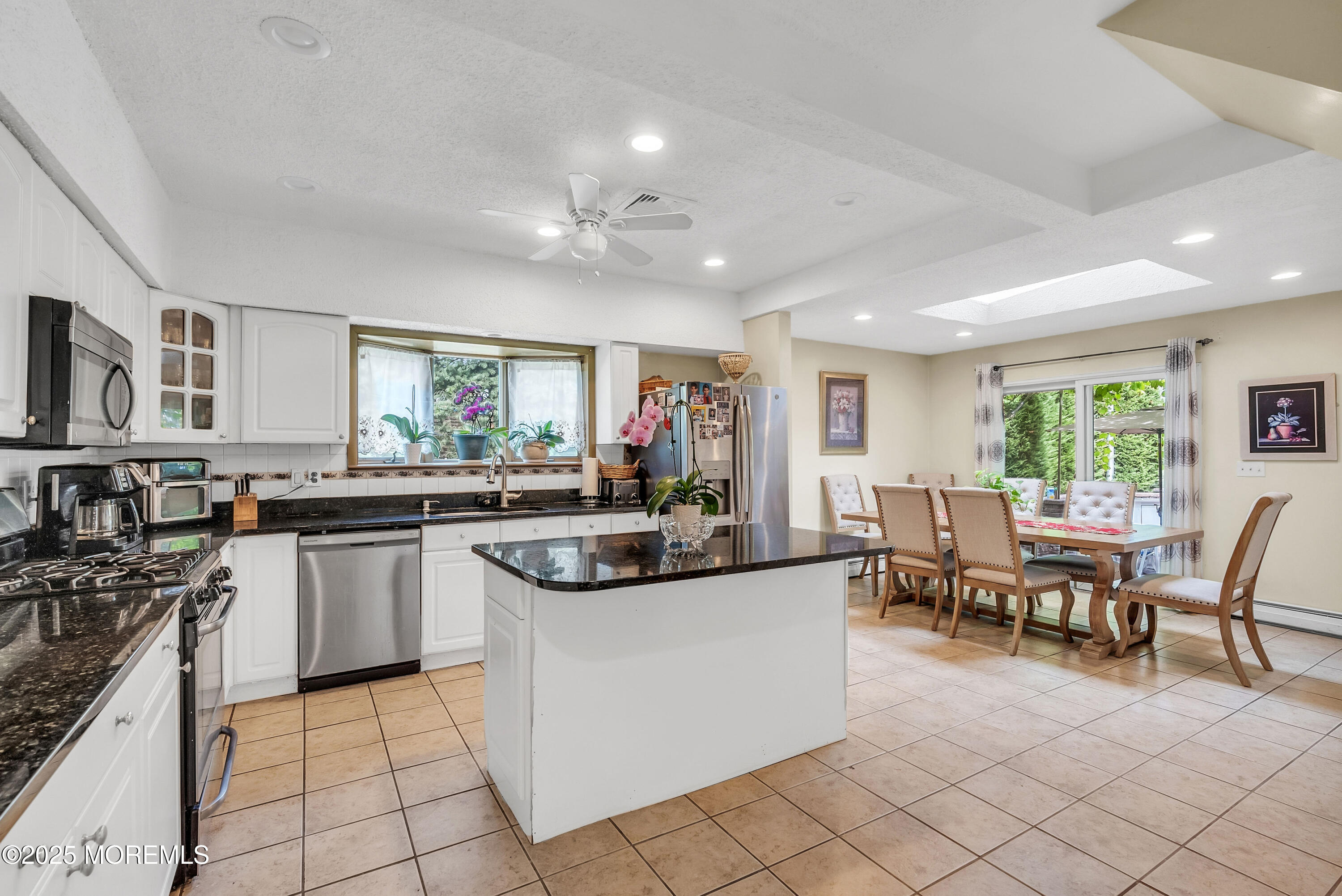 29 Woodrow Street Oakhurst NJ 07755