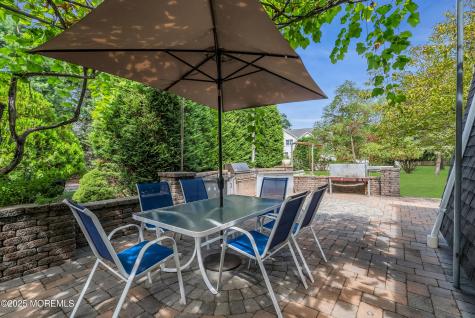 29 Woodrow Street Oakhurst NJ 07755