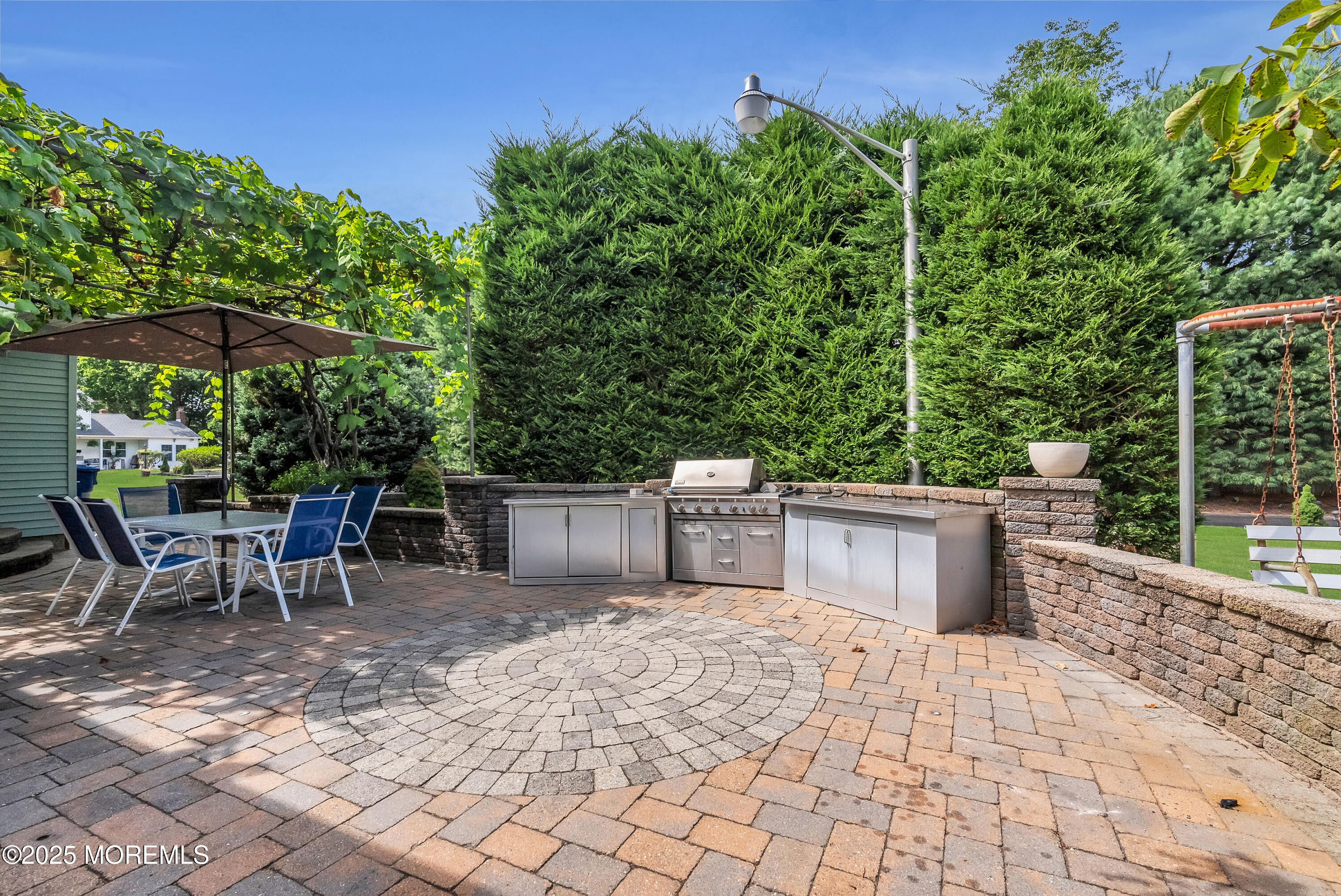 29 Woodrow Street Oakhurst NJ 07755