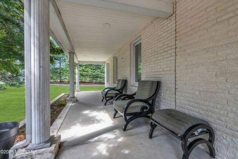 29 Woodrow Street Oakhurst NJ 07755