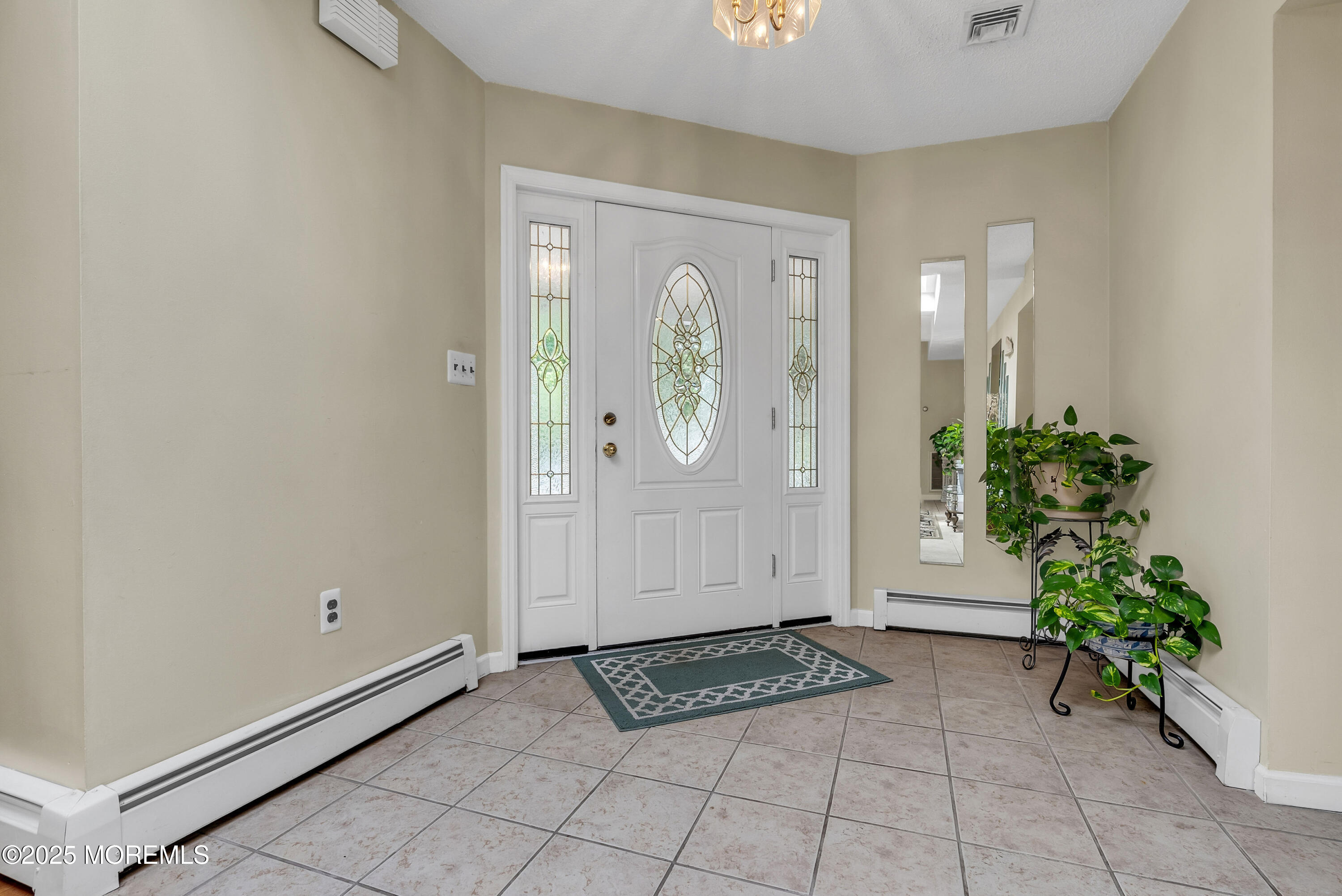 29 Woodrow Street Oakhurst NJ 07755