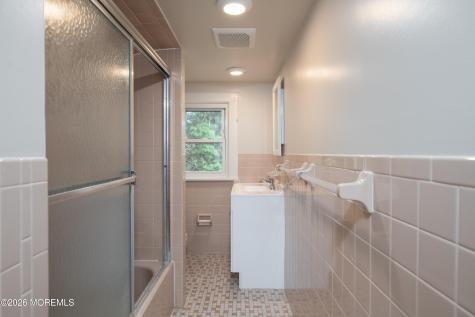 35 W Westside Avenue Red Bank NJ 07701