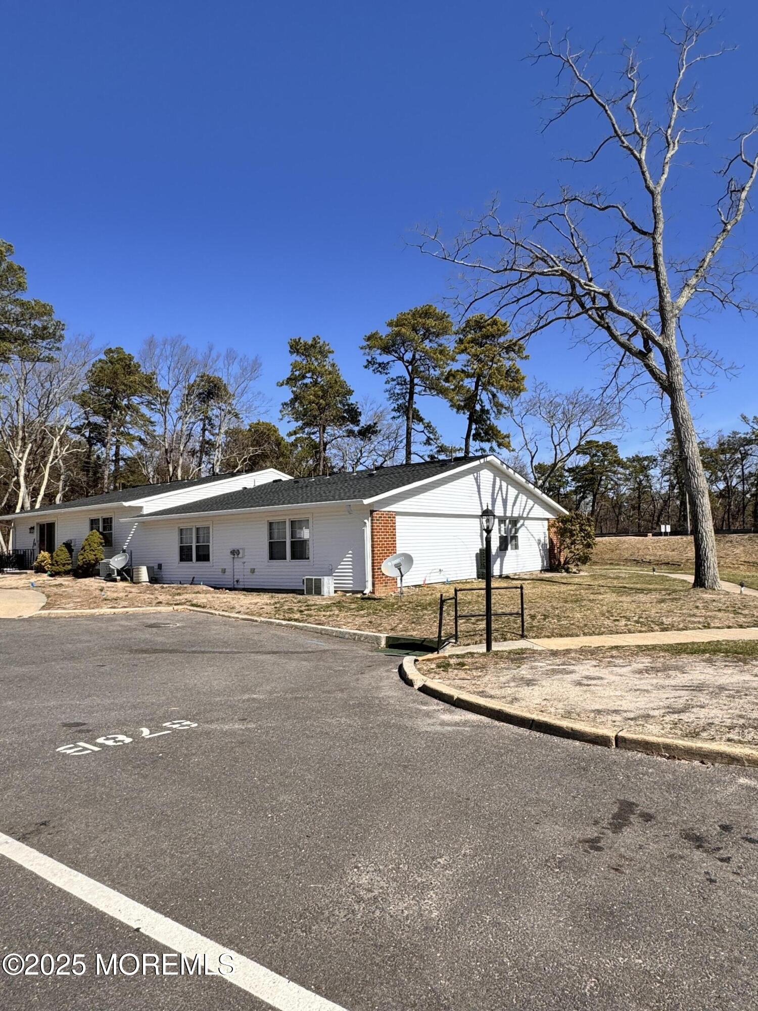 878 Balmoral Court Lakewood NJ 08701