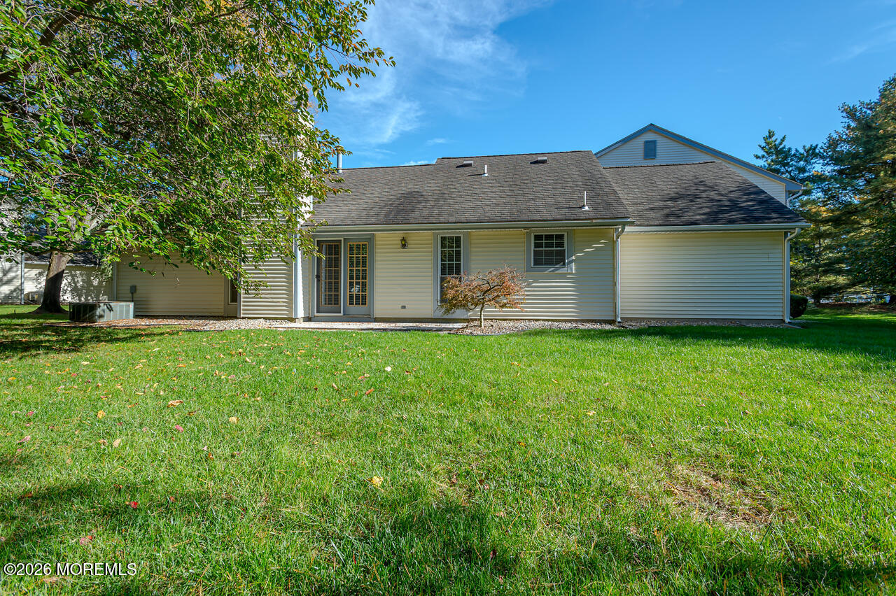 81 Poplar Place Freehold NJ 07728